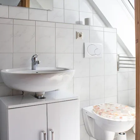 Ferienhaeuser Am Brocken, 80 Qm 3 Schlafzimmer Дом отдыха